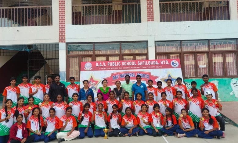 डी.ए.वी. स्कूल के विद्यार्थियों ने राष्ट्रीय खेलों में पदक जीते