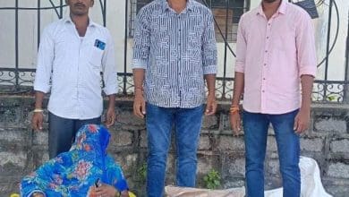 हैदराबाद में कच्ची शराब की सामग्री के साथ तीन लोग गिरफ्तार