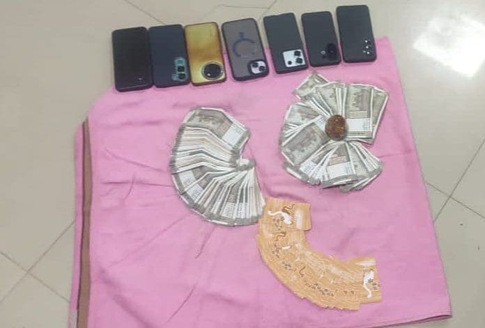 साइबराबाद पुलिस ने जुआघर पर छापा मारकर 7 जुआरी पकड़े