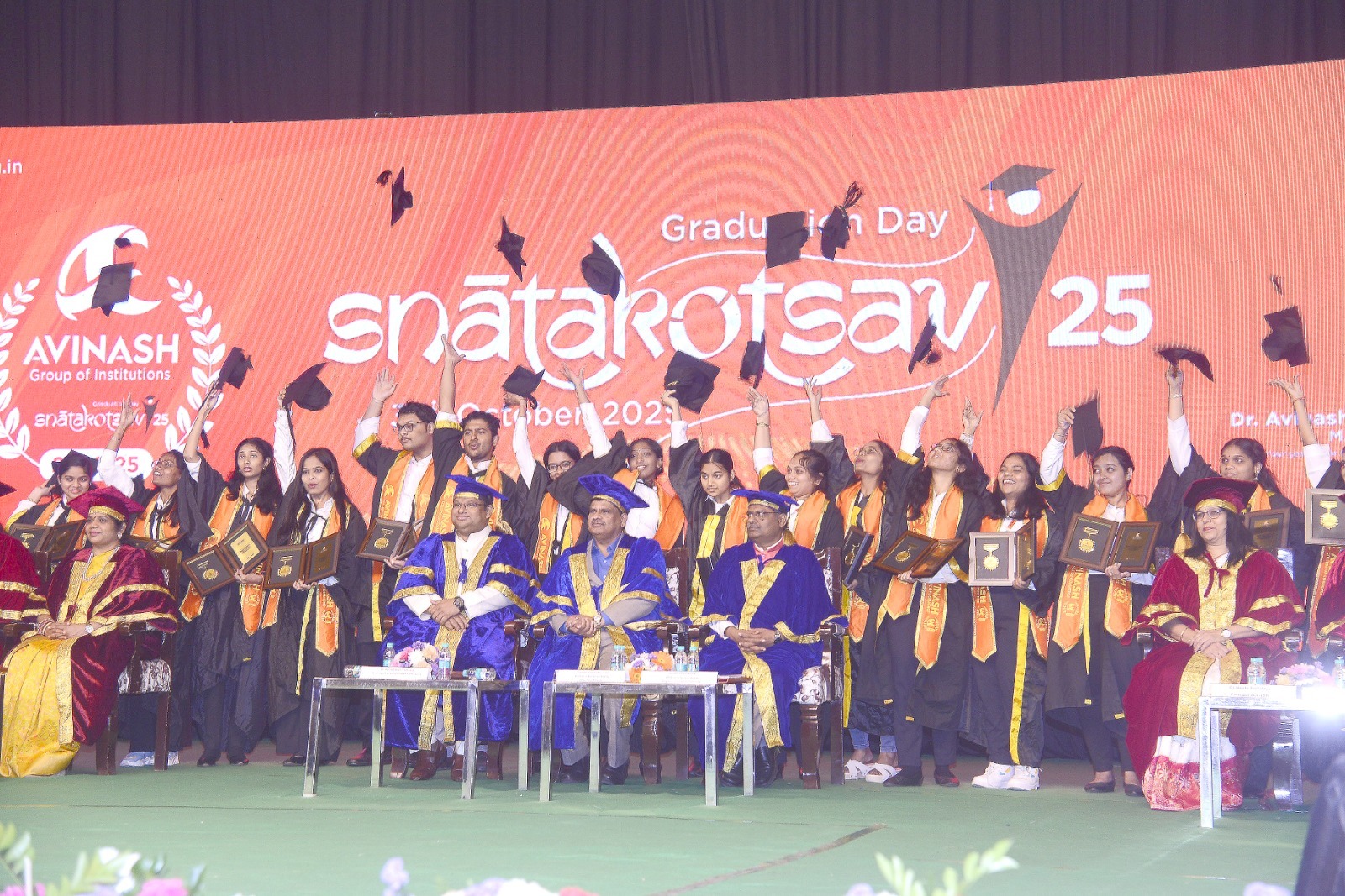 अविनाश ग्रुप ऑफ इंस्टीट्यूशंस स्नातकोत्सव 2025 समारोह हैदराबाद में