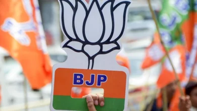 भाजपा पदाधिकारियों की बैठक में निकाय चुनाव और जुबली हिल्स उपचुनाव की रणनीति पर चर्चा करते हुए।