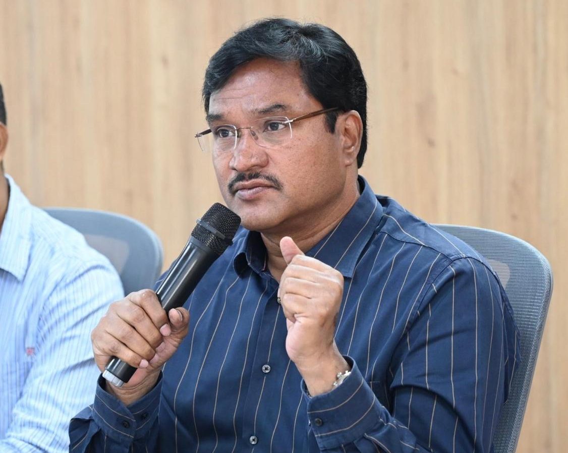 मुश्किन तालाब सीएसआर निधि से हो रहा विकास कार्य