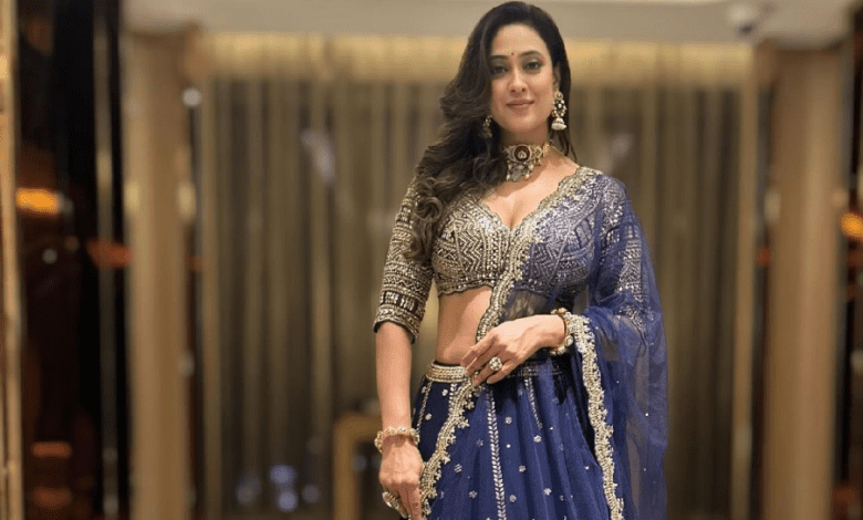 ‘वीवन’ फिल्म का पोस्टर / सिद्धार्थ मल्होत्रा तमन्ना भाटिया की फोटो