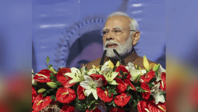 पीएम मोदी ने कहा -“त्योहारी मौसम को 140 करोड़ भारतीयों की मेहनत का जश्न बनाएं और गर्व से कहें, यह स्वदेशी है।”