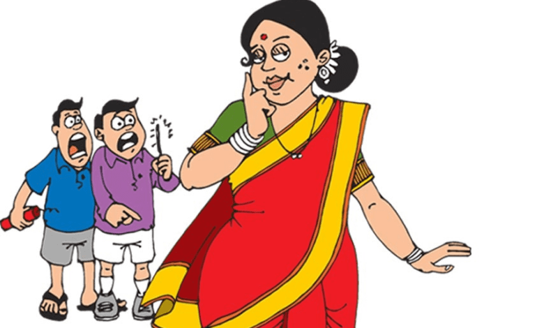 बच्चे सड़क पर पटाखे जलाते हुए, अचानक आंटी का मज़ेदार रिएक्शन