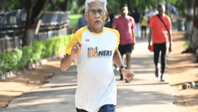 74 वर्षीय हैदराबाद के धावक नागभूषण बोस्टन मैराथन की तैयारी करते हुए