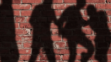 चोर समझकर पीटा गया युवक