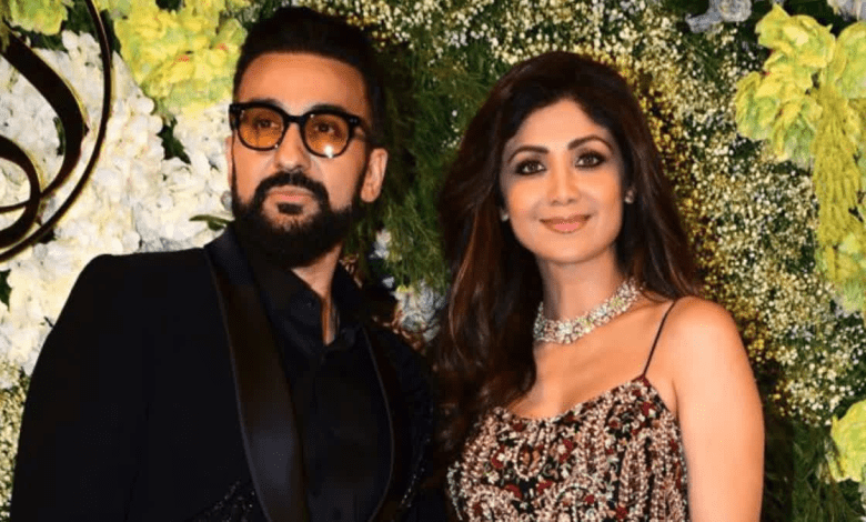 धोखाधड़ी मामले में अभिनेत्री शिल्पा शेट्टी बयान देते हुए