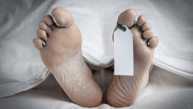 गड्ढे में गिरने से युवक की मौत