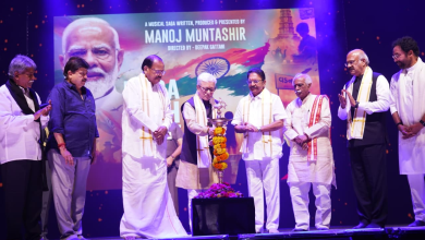 हैदराबाद में मनोज मुन्तशिर का ‘मेरा देश पहले’ कार्यक्रम, देशभक्ति के रंग में सराबोर दर्शक