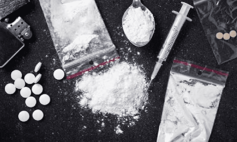 साइबराबाद पुलिस द्वारा कोकीन तस्करी में गिरफ्तार आरोपी और जब्त सामग्री