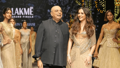 लैक्मे फैशन वीक में तरुण तहलियानी के लिए रैम्प पर उतरतीं अनीत पड्डा