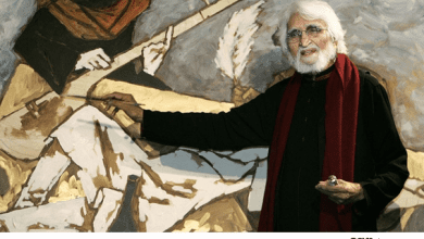 एम. एफ. हुसैन की पेंटिंग्स प्रदर्शित होती हुई कला दीर्घा