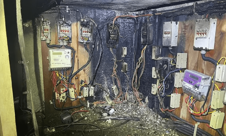 लक्ष्मी अपार्टमेंट के ग्राउंड फ्लोर पर लगी आग