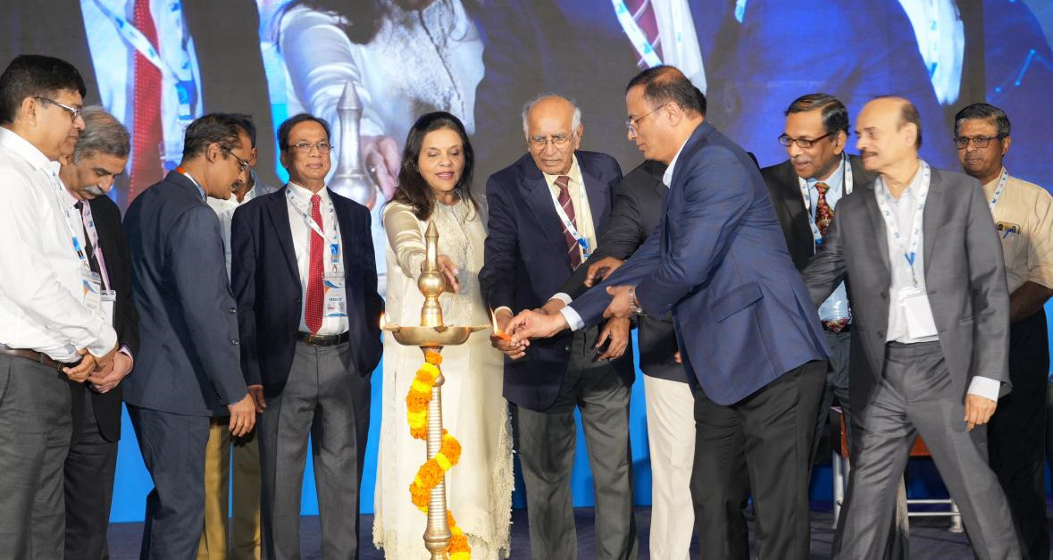 एआई और रोबोटिक्स से सटीक हड्डी रोग देखभाल पर जोर