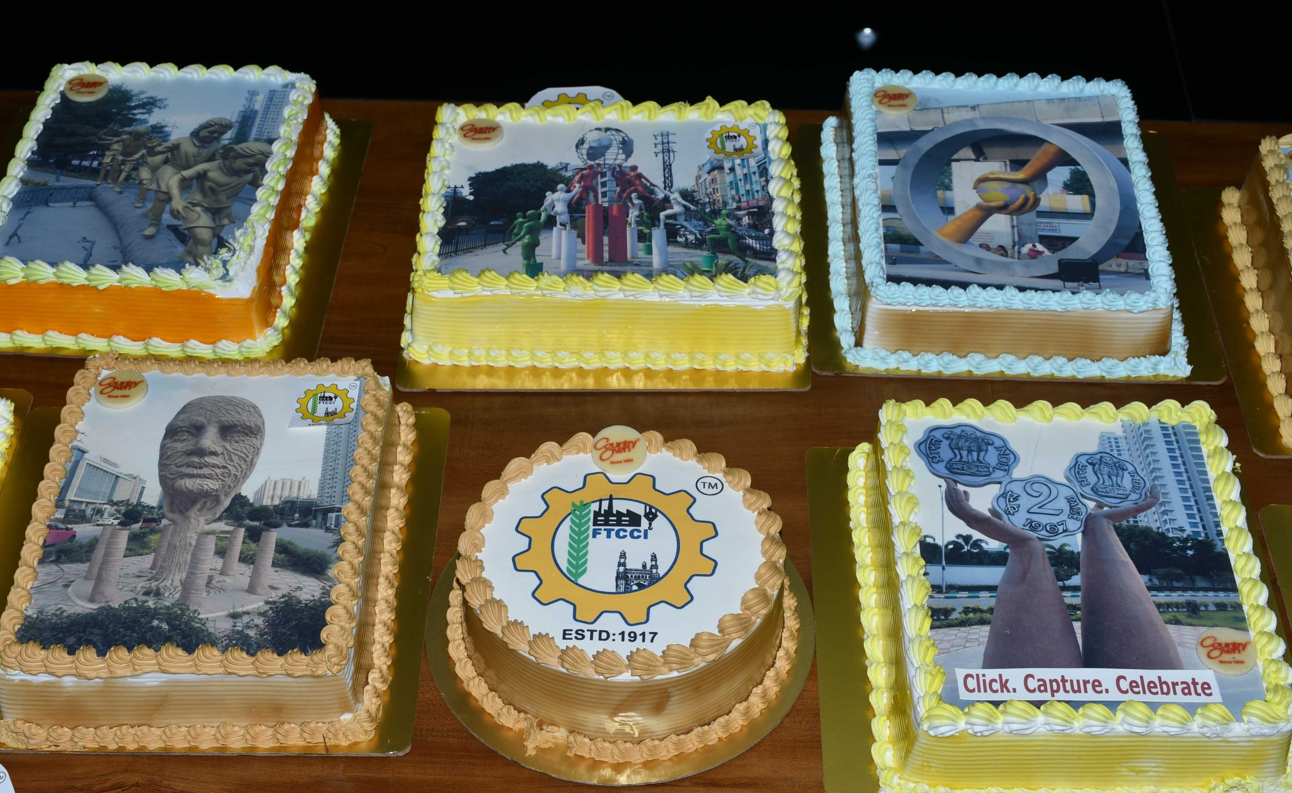 एफटीसीसीआई का केक संदेश अभियान, हैदराबाद ट्रैफिक जंक्शन ज्वेल्स फोटो प्रतियोगिता को बढ़ावा देता हुआ