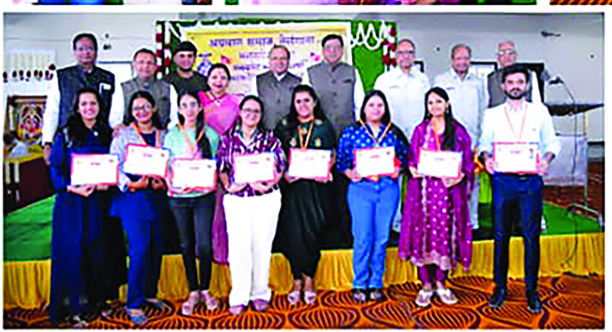 अग्रवाल समाज दीपावली स्नेह मिलन समारोह का दृश्य