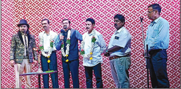 हरिहर कला भवन में जादूगर सिकंदर के शो का भव्य शुभारंभ