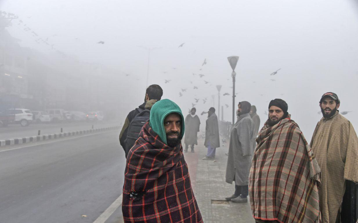 राजस्थान के शहरों में ठंडी हवाओं और गिरते तापमान का मौसम