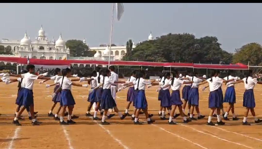 हैदराबाद पब्लिक स्कूल के 102वें खेल दिवस का दृश्य