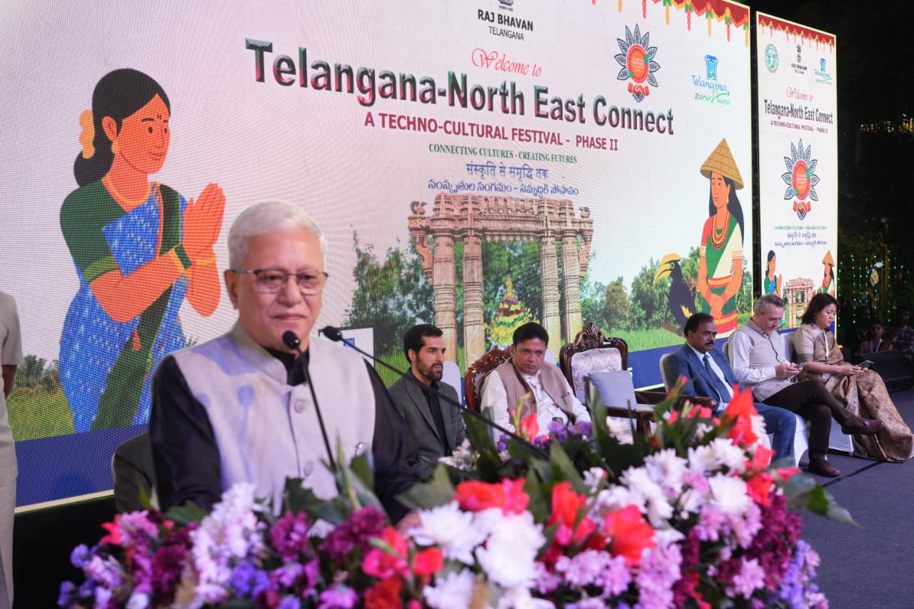 राज्यपाल जिष्णु देव वर्मा महोत्सव का उद्घाटन करते हुए