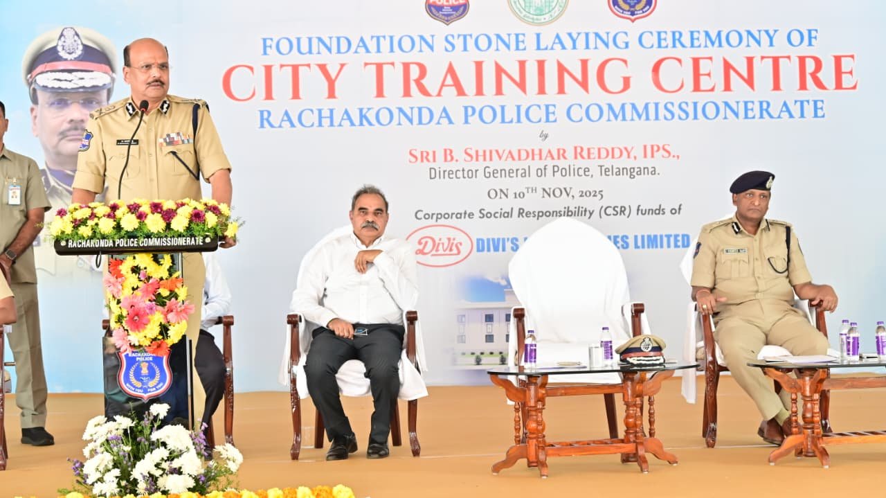 डीजीपी शिवधर रेड्डी सिटी ट्रेनिंग सेंटर का उद्घाटन करते हुए