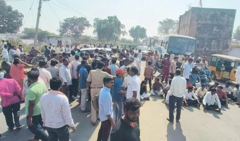 कांग्रेस समर्थित सरपंच की जीत के बाद सोमरपेट में बवाल