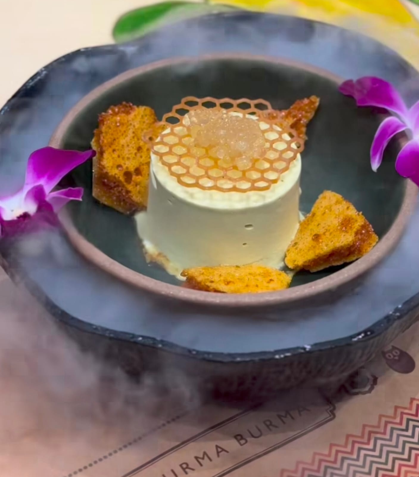 एवोकाडो और हनी आइसक्रीम