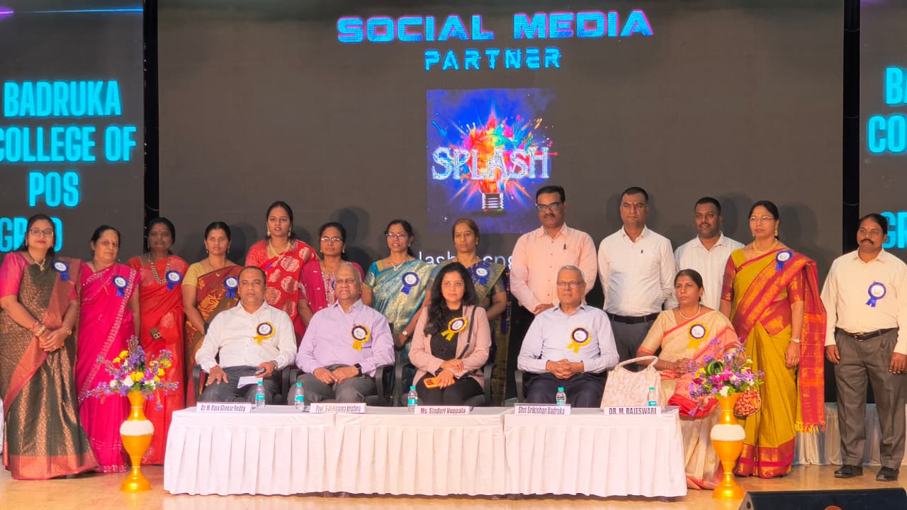 स्प्लैश-2025 में छात्रों का सांस्कृतिक और प्रबंधन प्रदर्शन