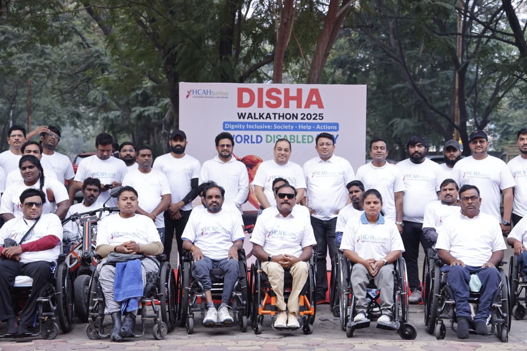 दिव्यांग प्रतिभागी दिशा वॉकाथन में रिहैबिलिटेशन करते हुए