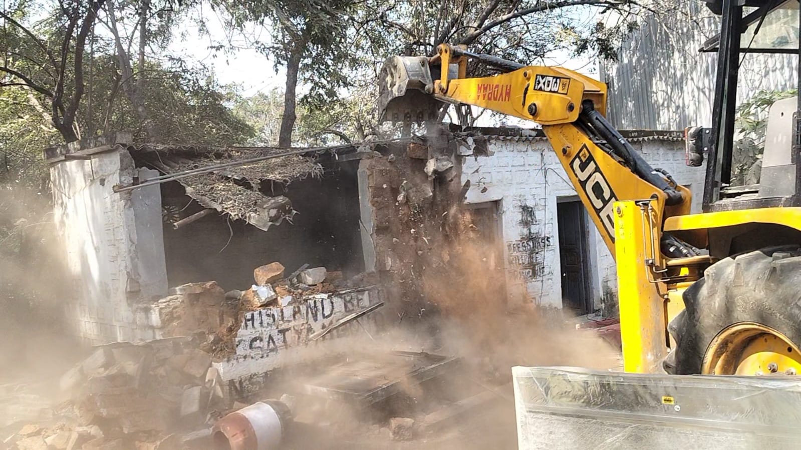 हैद्रा ने मेड़चल-मल्काजगिरी में अवैध अतिक्रमण हटाया