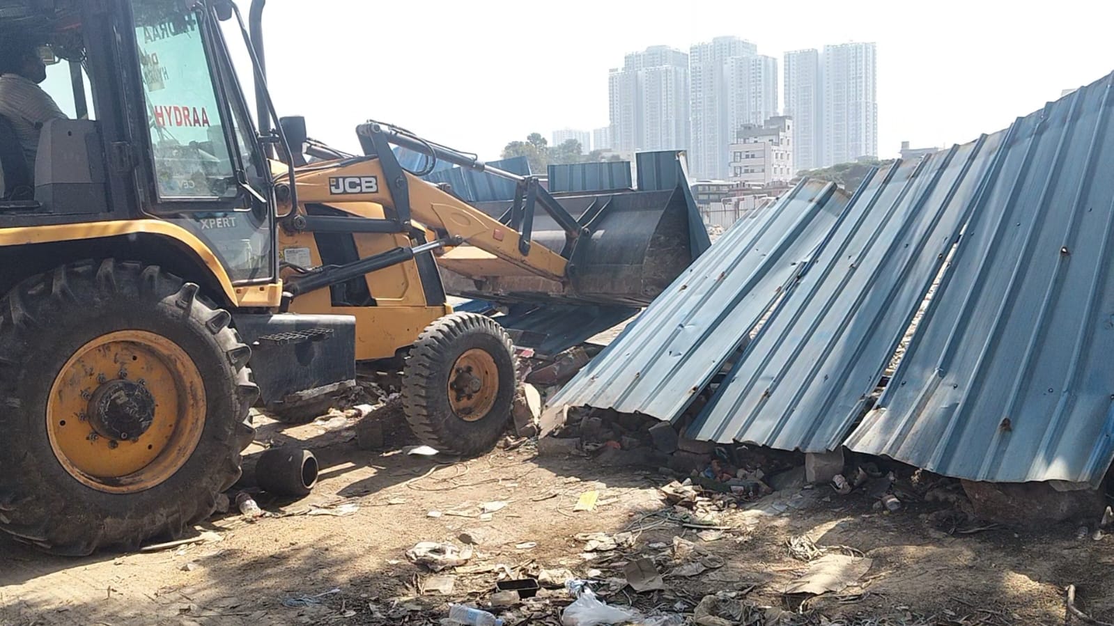 हैद्रा ने मेड़चल-मल्काजगिरी में अवैध अतिक्रमण हटाया