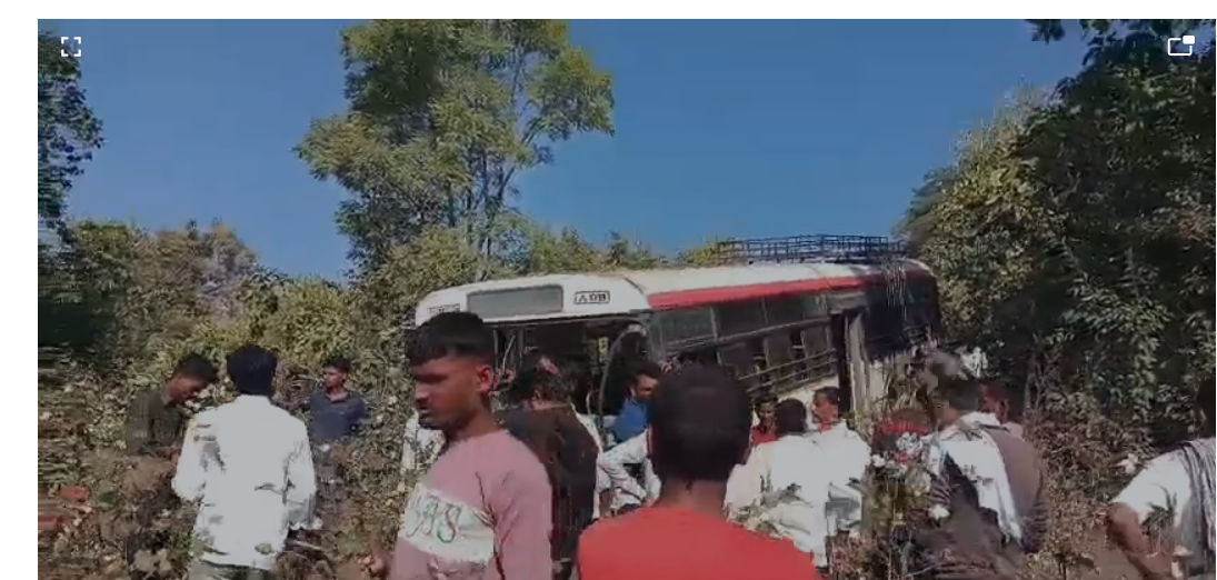 घायलों को अस्पताल में कराया गया भर्ती