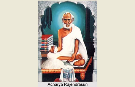 बाल्यावस्था में वैराग्य और यति जीवन की शुरुआत