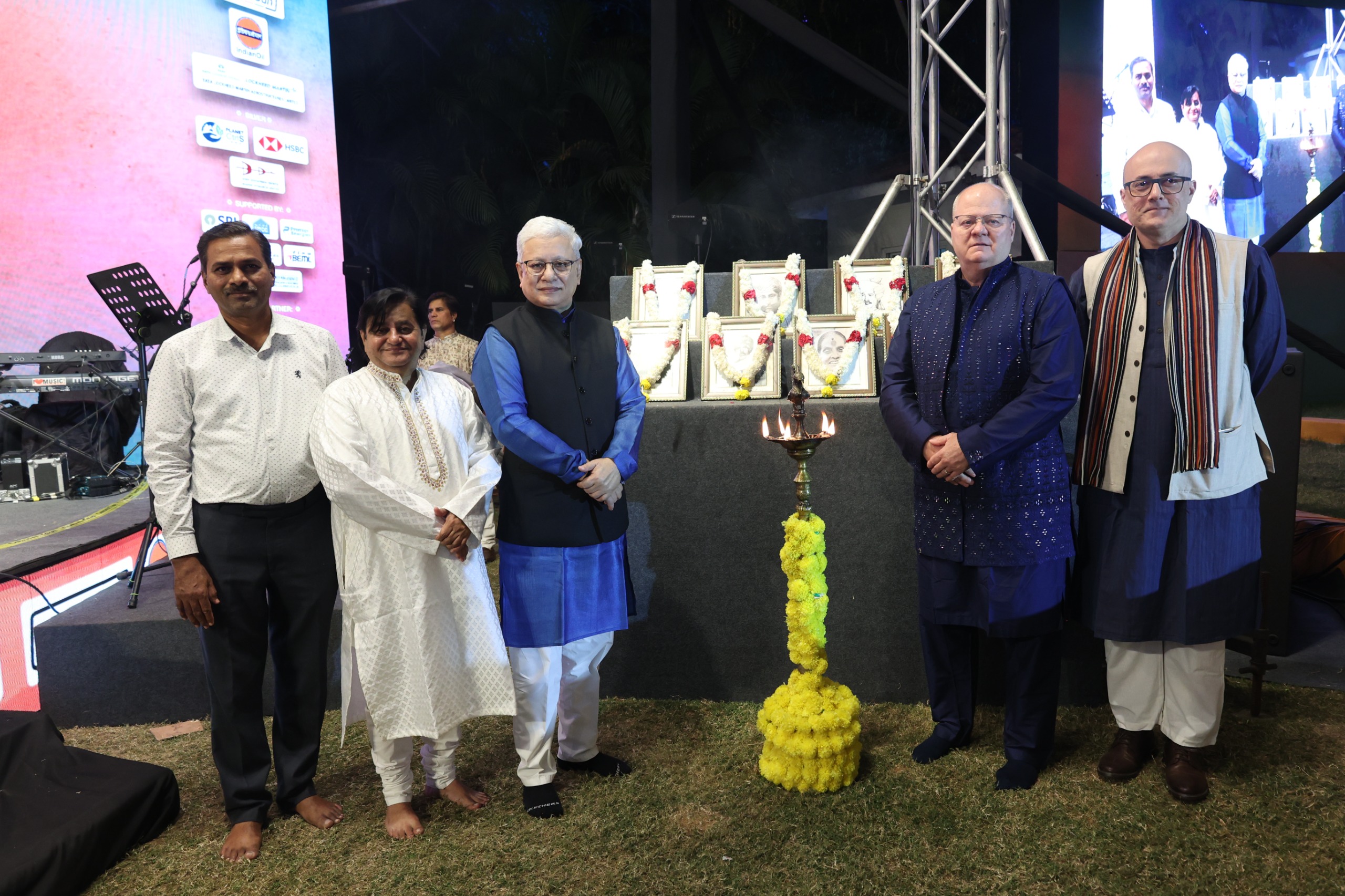 53वें पंडित जसराज संगीत समारोह में कलाकारों का प्रदर्शन