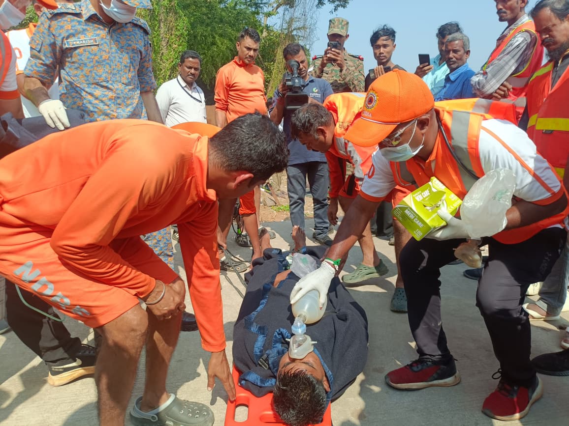 मेजर जनरल सुधीर बहल बाढ़ प्रबंधन मॉक अभ्यास की समीक्षा करते हुए