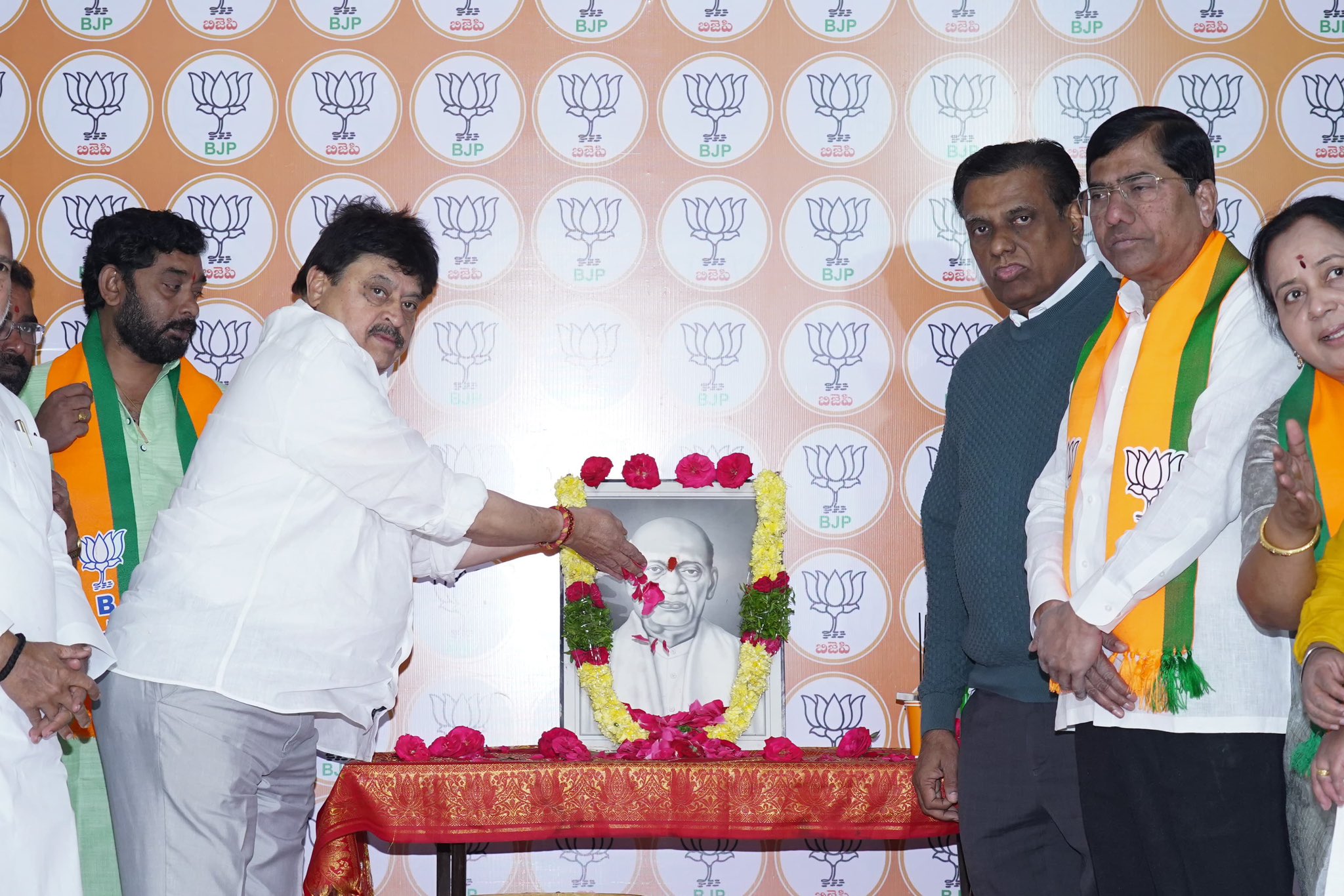 मतदाता सूची पुनरीक्षण पर कांग्रेस-भाजपा आमने-सामने