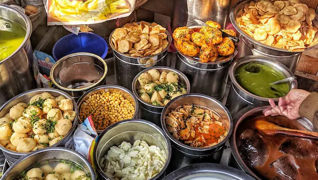 7. पी.जी. रोड के मशहूर चाट स्पॉट्स