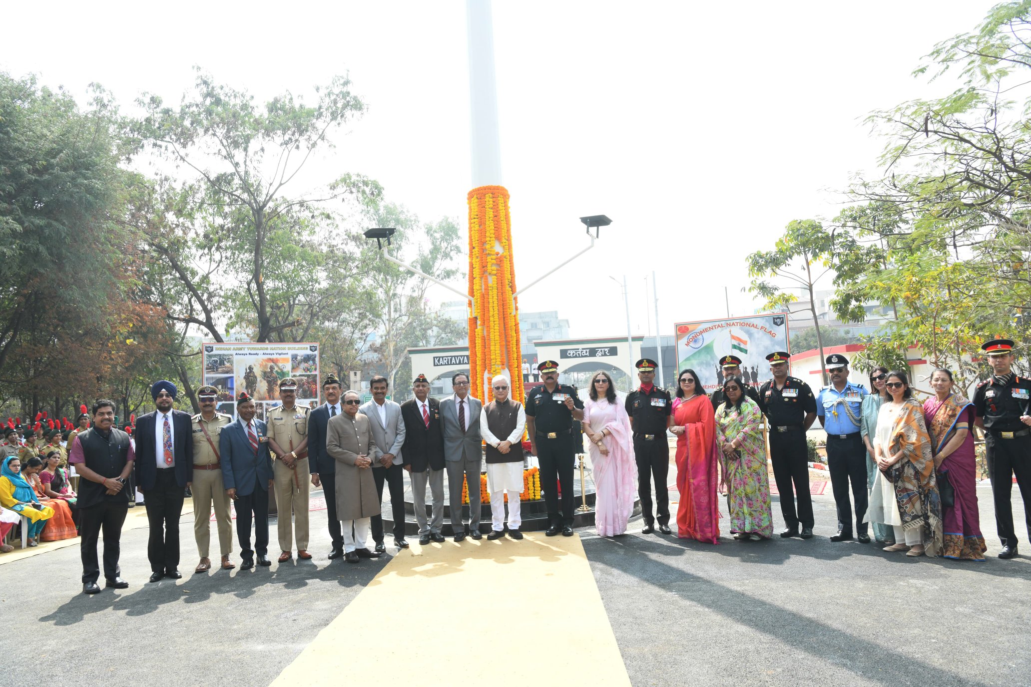 मेहदीपटनम गैरिसन में भारतीय राष्ट्रीय ध्वज का उद्घाटन