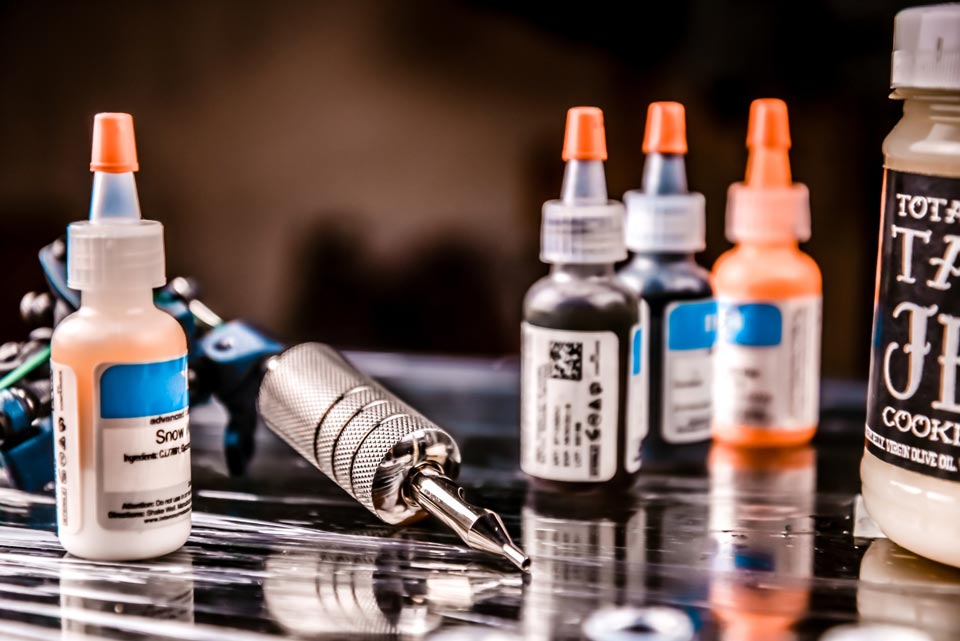 टैटू स्याही में विषैले धातु और कैंसरजनक तत्व