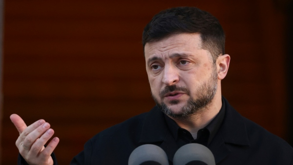 यूक्रेन युद्ध पर अबू धाबी वार्ता खत्म, फिर भी हमले जारी