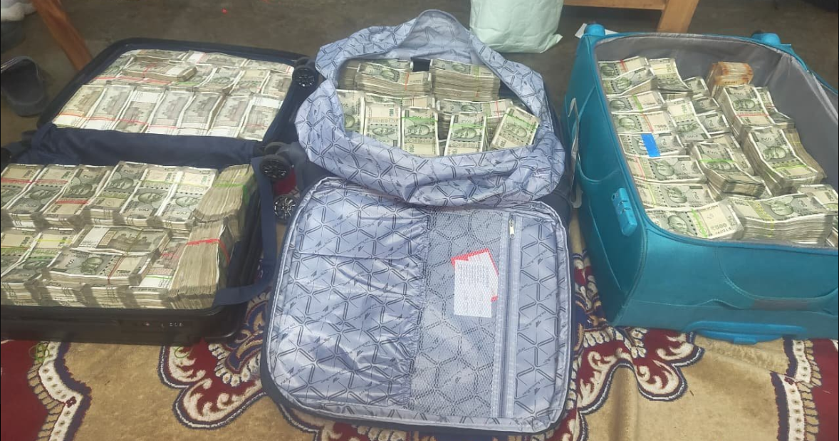 सीबीआई ने बेंगलुरु में रिश्वत मामले में अधिकारी गिरफ्तार किया