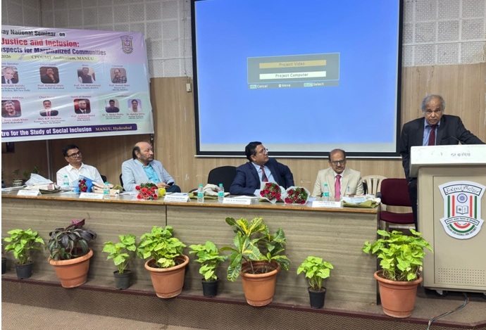 सामाजिक न्याय संगोष्ठी के उद्घाटन सत्र में प्रो. के.एम. बहारुल इस्लाम