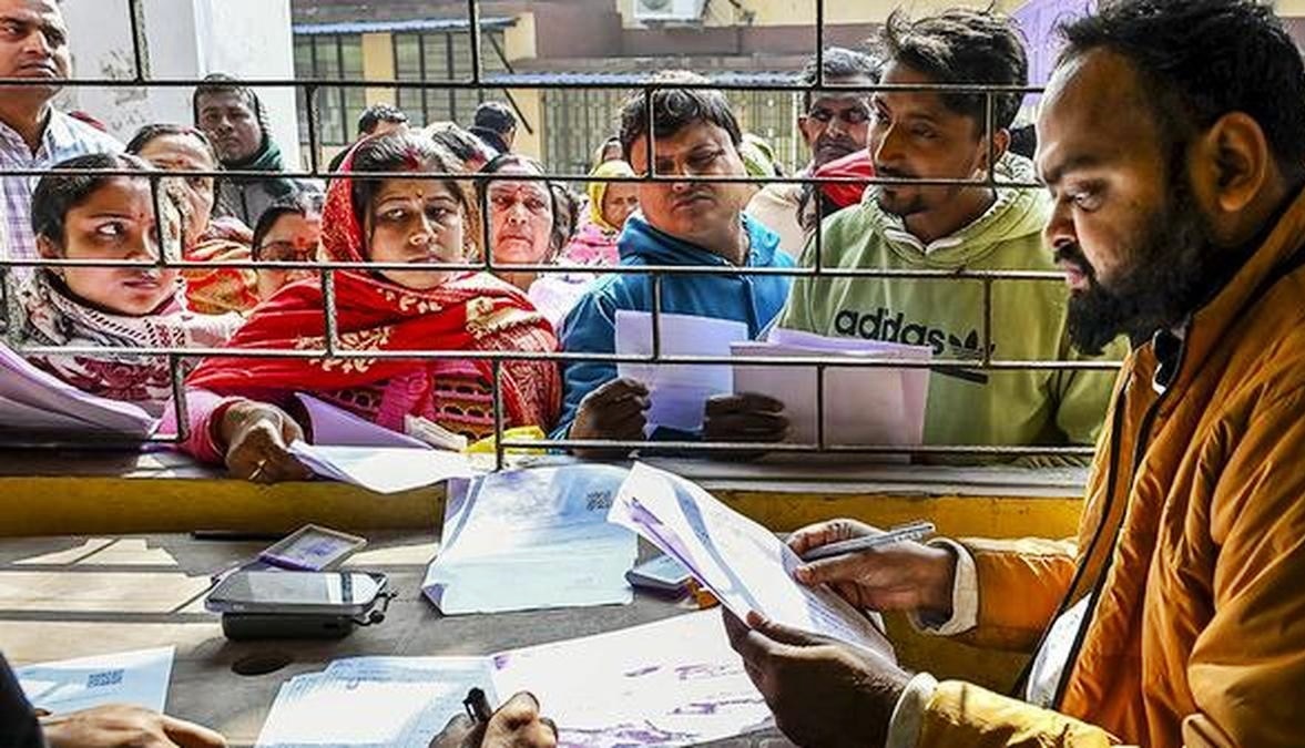 एसआईआर विवाद पर सुप्रीम कोर्ट का अहम निर्देश