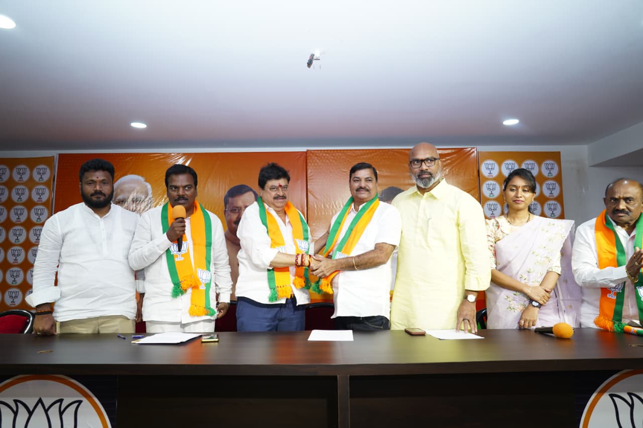 भाजपा प्रदेश अध्यक्ष एन. रामचंदर राव मीडिया से बात करते हुए