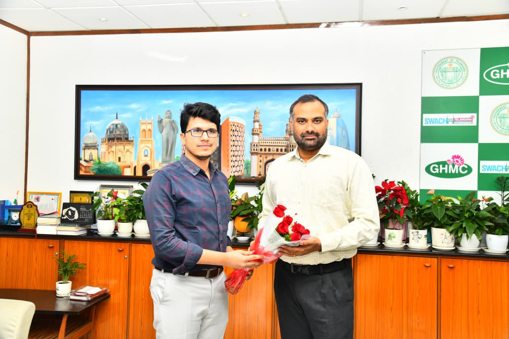 मंदा मकरंद और आयुक्त आर.वी. कर्णन की शिष्टाचार भेंट