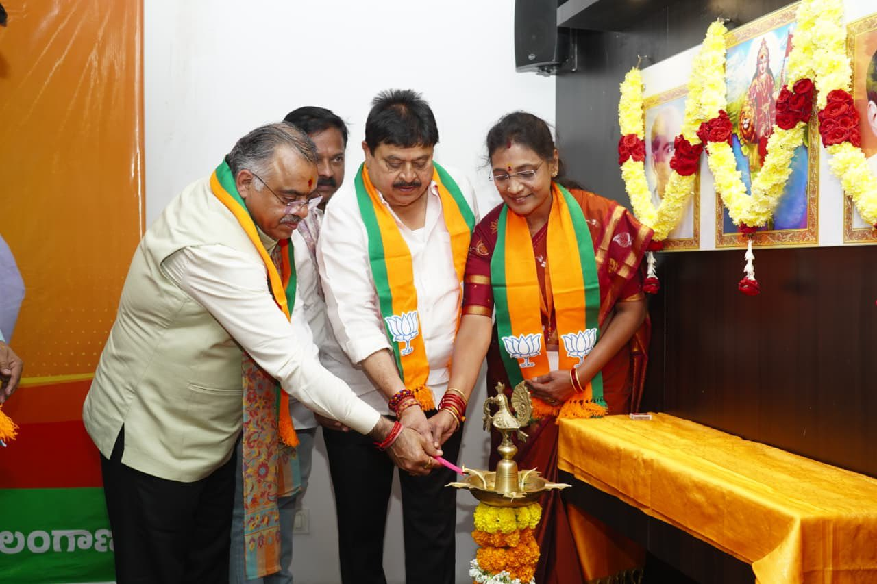 कार्यशाला में संबोधित करते रामचंदर राव