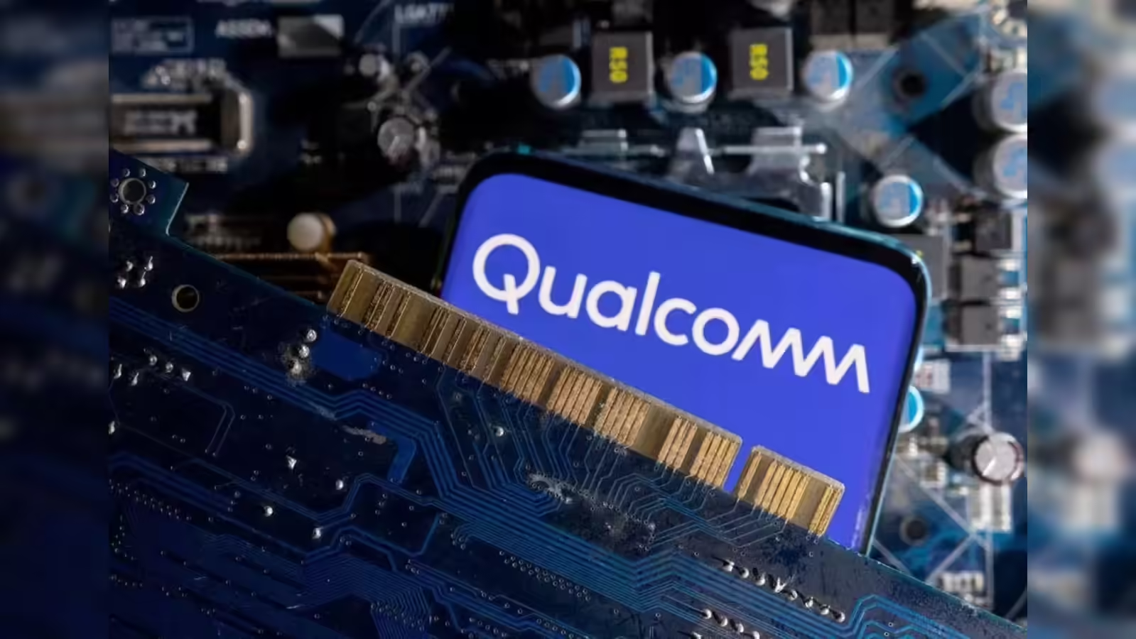 इससे देश के इलेक्ट्रॉनिक्स मैन्युफैक्चरिंग सेक्टर को बड़ा बढ़ावा मिलेगा।