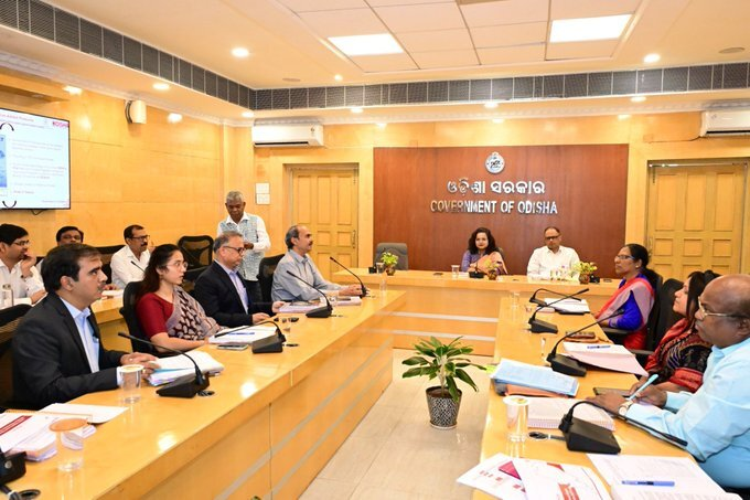 ओडिशा में औद्योगिक परियोजनाओं को मंजूरी बैठक