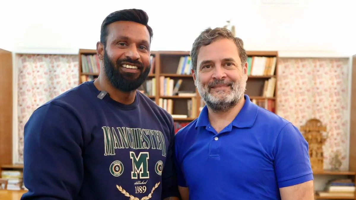 मोहम्मद’ दीपक के कार्य को लेकर सोशल मीडिया